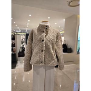 [에이비에프지]하이넥 페이크 양털 무스탕점퍼 AGNA1HF35A