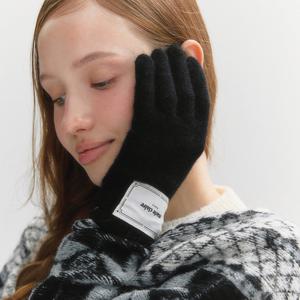 [마리끌레르][정가39,000]헤어리 핑거홀 울 블렌드 숏장갑(MAFDAC07MBK)