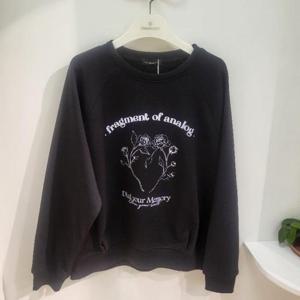 체이스컬트 HC03 여성 라글란 그래픽 맨투맨 FARG5163B03