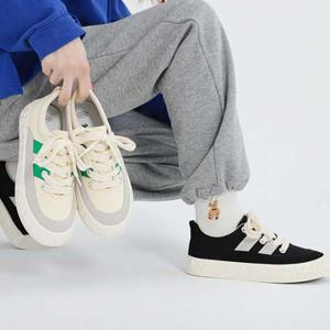 2컬러 여성 데일리 스니커즈 포인트신발 단화슬립온