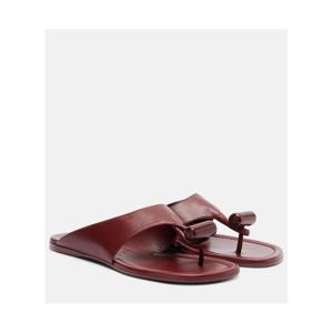 로에베 Toggle 레더 통 샌들 P01118181