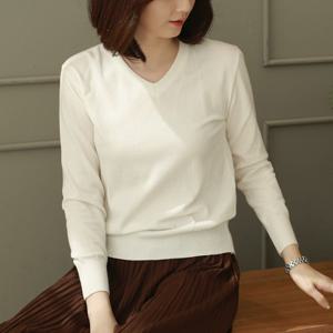 [웬디즈갤러리]모링가 브이넥 니트 WKN002