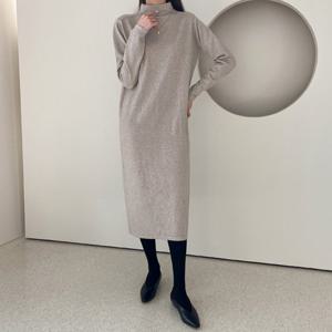 [어반프랑] 제롬  반목 폴라 니트 롱원피스