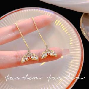 고래꼬리 드롭귀걸이