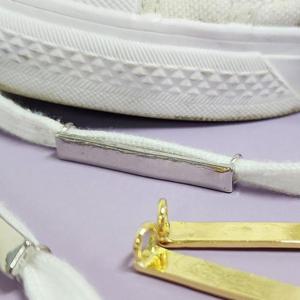 심플 메탈 신발끈 장식 스퀘어