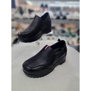 리바디 세이브존08 리바디천연소가죽통굽슬립온 2023RD0325H