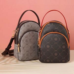 와이비 AV7215 여성 크로스백