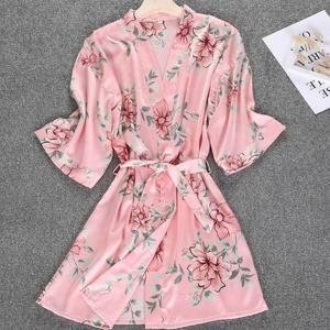 [리더스]  패턴 실크 소프트 소재 로브 가운 포인트룩