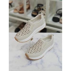 한슈 세이브존07 스터드장식 통굽 슬립온 HS36k290na