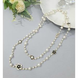 [이쁜] 진주 포인트 꽃 롱목걸이