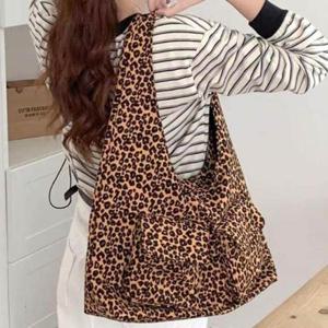 [리더스] 투포켓 호피 데일리 스타일 패션 숄더백