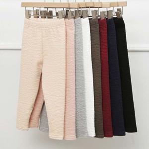 쌀쌀해지는 봄가을 계절 어린이 엠보 스판 레깅스