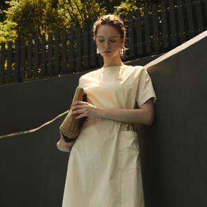 내셔널지오그래픽 N252WOP880 여성 프로즌큐브 라운드넥 원피스 OAK BEIGE