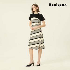 [보니스팍스(여성의류)]스트라이프 포인트 트임 롱 원피스 (XP3OP017M0)