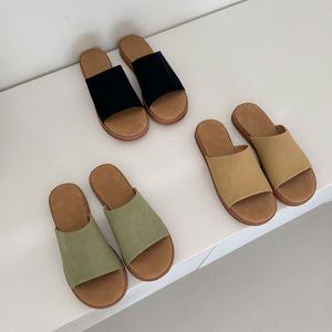 내추럴 모먼트 에센셜 플랫 샌들 뮬 RJ-f3720