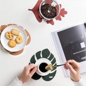 아트박스/와인앤쿡 몬스테라 나뭇잎 다용도 받침대 1개(색상랜덤