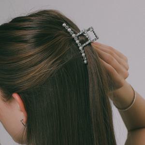 제이로렌 진주 큐빅 반묶음 집게핀 H01382