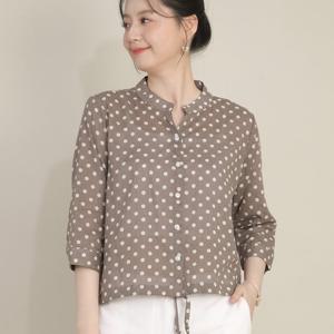 애비뉴투지 엄마옷 도트 아사면 반오픈 카라 봄 여름 칠부 블라우스 B09515