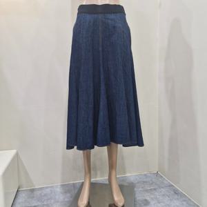 [더아이잗]더아이잗 밴딩 플레어 데님 스커트 IR9M0SK741