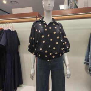 수스 HC04 도트 루즈핏 블라우스 S253BBL866