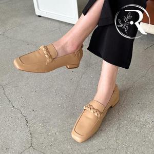 [디자이어로즈] 여성 뒷밴딩 소가죽로퍼 3cm 가을구두