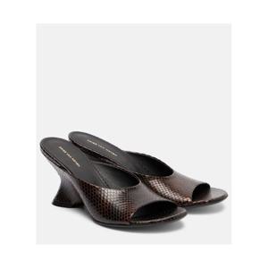 드리스반노튼 75 스네이크 이펙트 레더 웨지 뮬 P01080935