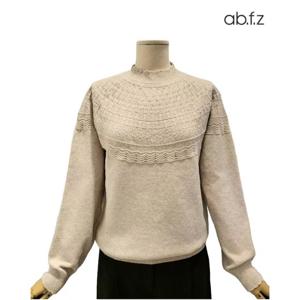 [에이비에프지]짜임 포인트 반폴라 긴팔 니트 APZ4HW60K