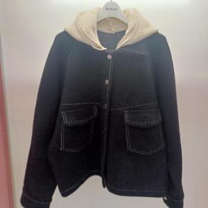 Latium HC06 부드럽고 품편한 신축성 좋은 탈부착 후드카라 쟈켓형 기모점퍼 T2543jp09B