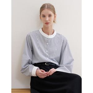 [위시드]라운드넥 배색 스트라이프 긴팔 블라우스 (WICCBL001)