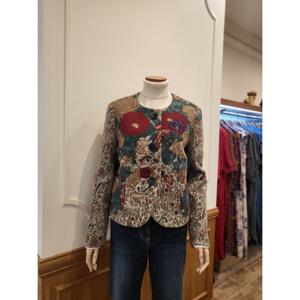 [비꼴리끄] 울 자카드 카라리스 재킷 B244WJ1010