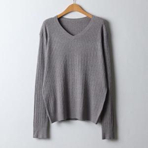 나야홍 / 아이우먼 브이넥꽈배기니트티 APJ356M512 빅사이즈