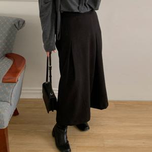 나야홍 / 빅사이즈 512 엣지핀턱뒷트임스커트 DMOV764