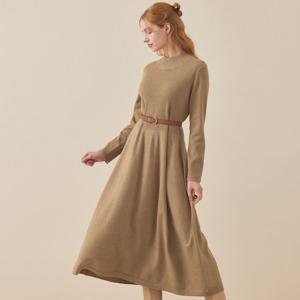 [매긴]골지 모크넥 플레어 니트 원피스_PBMF5W1OP3091