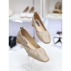 바이로쏘 세이브존03 셔링 밴딩 슬림 토 2cm 플랫 단화 (BY)AGA22S8325AF3