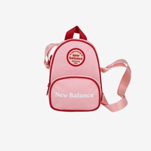 뉴발란스크로스백 HQK NK8AES316U-25 라운드 패턴 크로스백