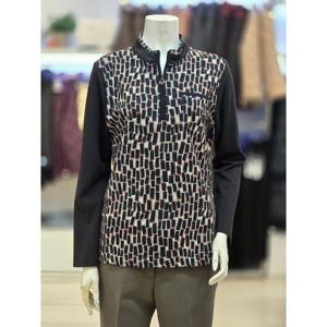 세리아 세이브존07 반집업 패턴 티셔츠 254513