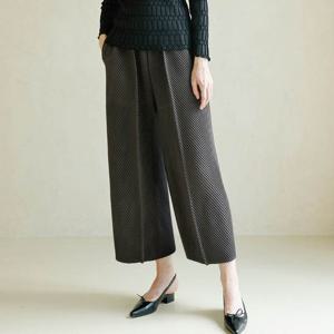 [요이츠] 사선 주름 턱 와이드 밴딩 팬츠 챠콜_YJ09WNPSL01