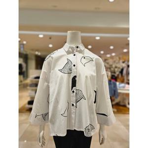 [르니앤맥코이]카라넥 패턴 면 블라우스 MM05BL701HJZ