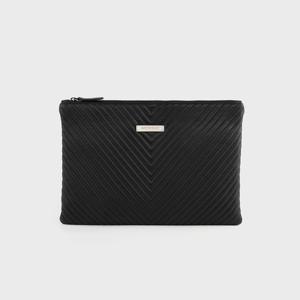 몽삭 세이나 소가죽 V퀼팅 체인 클러치백 블랙 AL68-2804-BK