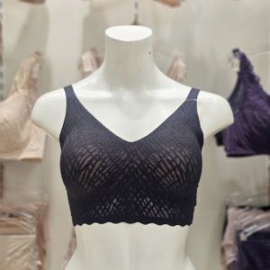 [트라이엄프] 블리스 어깨끈조절 피티니스 브라렛 SLES88R400 04