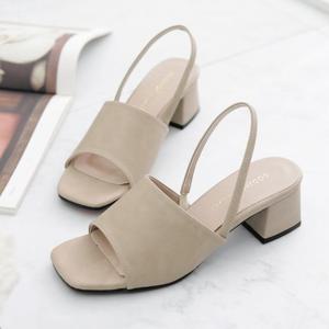 갓슈 이리오 5cm 토오픈 슬링백