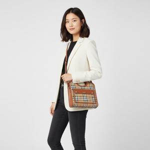 버버리  여성 미니 포켓백 8066166 LL MN POCKET BAG DFC A9534