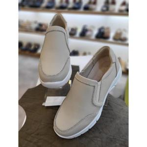 허시파피 세이브존03 여성 컴포트 캐주얼 크리스탈 슬립온 AW3FQ490A