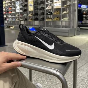 나이키 보메로 18 엑스트라 와이드 데일리 러닝 운동화 (여성) IF0515-002