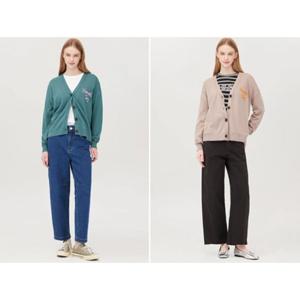 베네통 (BAKCF2541) 도트 레터링 자수 가디건