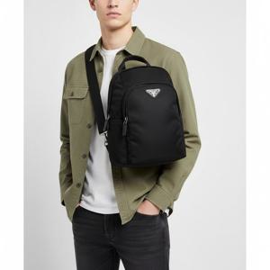 프라다 25FW 삼각로고 백팩  2VZ116 2DMG F0002