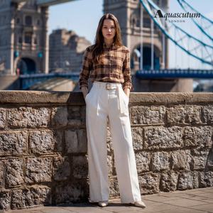 아쿠아스큐텀 26SS 라이크라 테이퍼드 핏 팬츠 1종