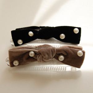 제이로렌 진주 공단 리본 반머리 바나나핀 H01253