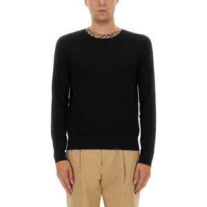 버버리 블랙 크루넥 리브 헴 스웨터 8112148 A1189