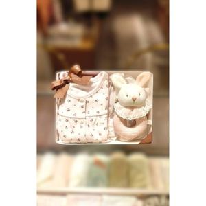 [아가방] 하튼 내의 래블릿 딸랑이인형 선물세트 (01S75765263401)